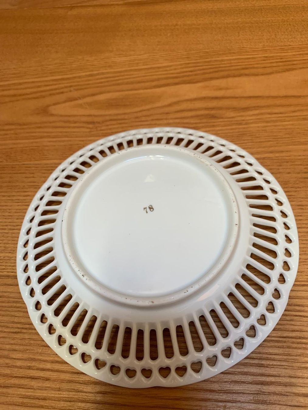 Assiettes: Bisquitteller Blumenmotiv – D'occasion à Grossdietwil par fab_8bdy 1