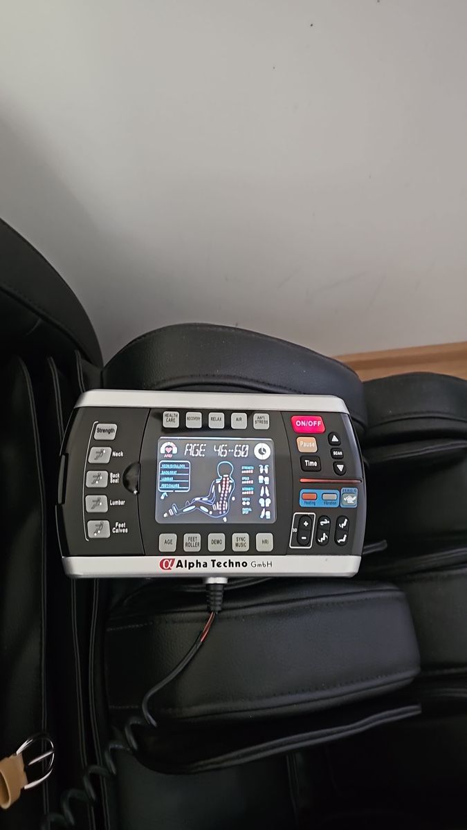Massagegeräte: Massagesessel Alpha Techno Klingler Leder schwarz  – Gebraucht aus Winterthur von hel_w69b 2
