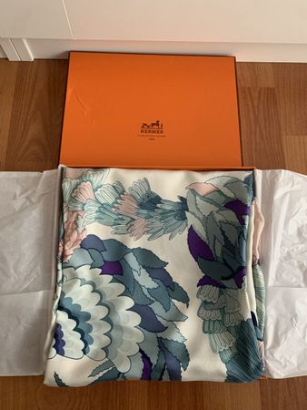 100% Original Hermès Foulard