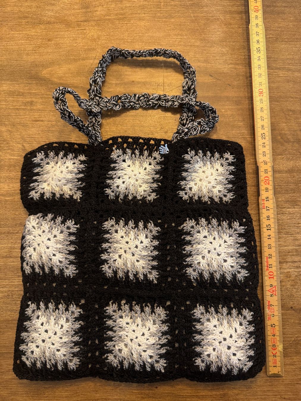 Borse da donna: Tasche gehäkelt schwarz weiss – Nuovo (secondo la descrizione) da Niederhasli venduto da Omelli71 1