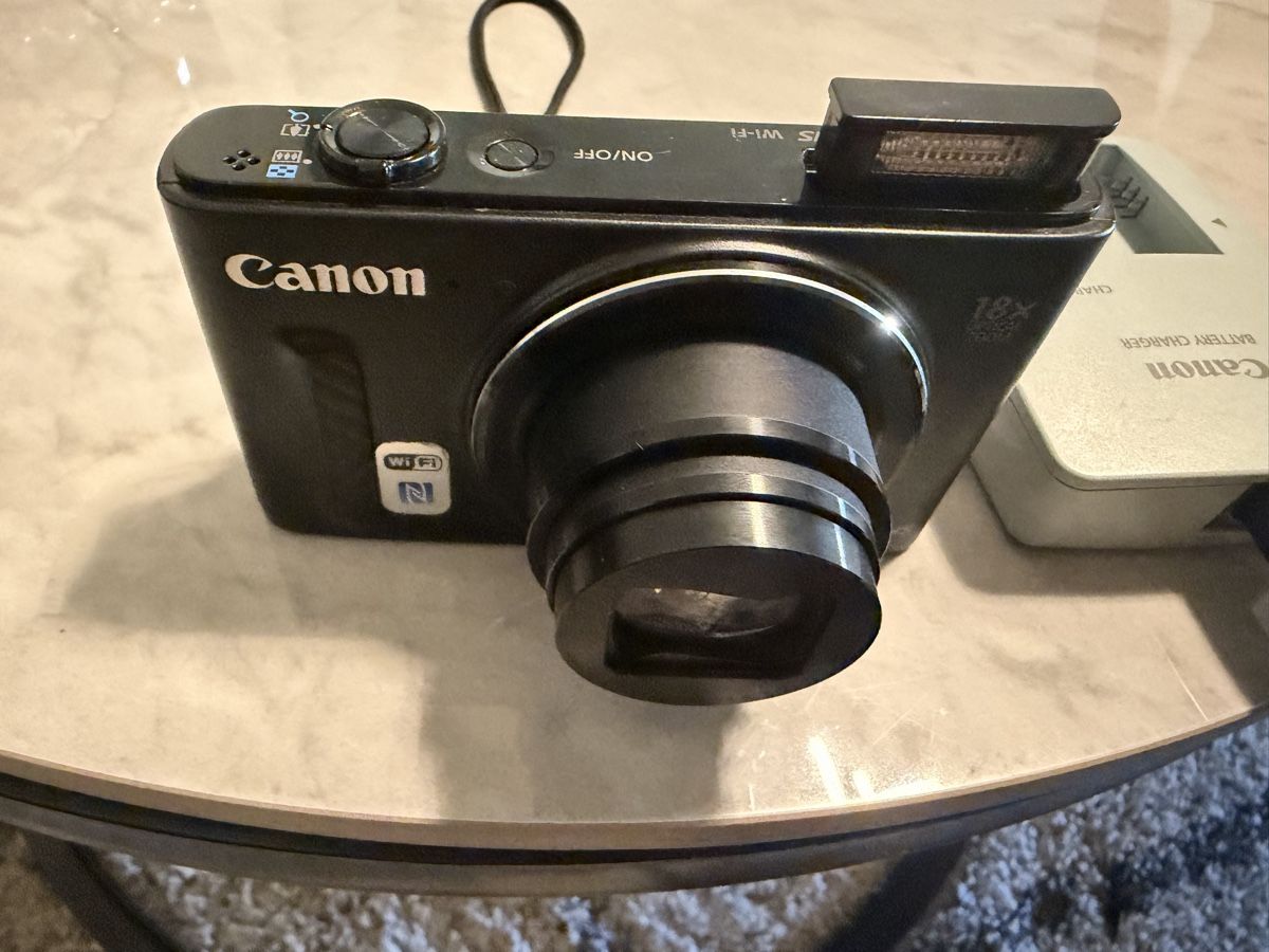 Canon Appareil photo: Canon  – D'occasion à Sursee par Fion 1