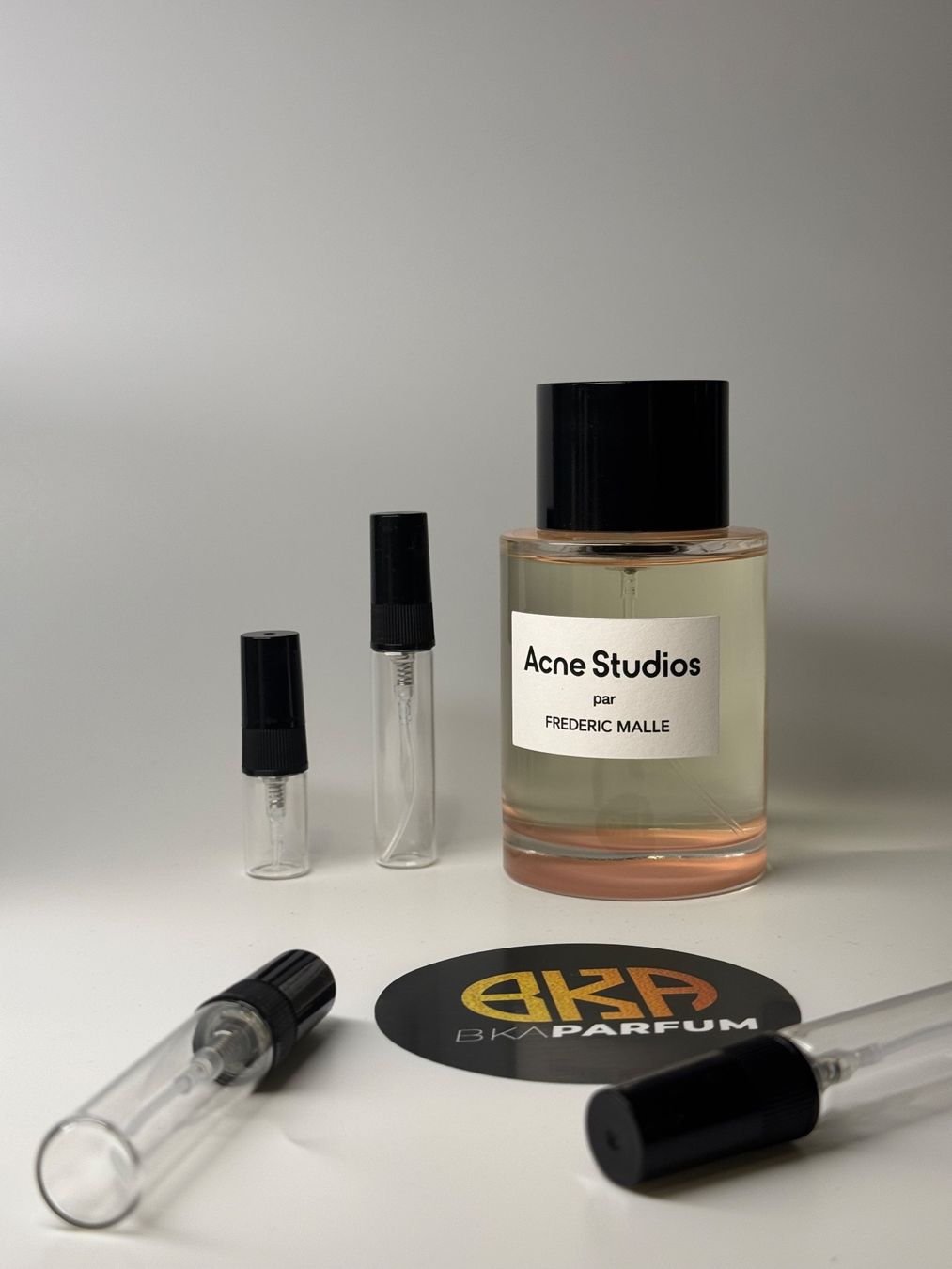 Profumi & Eau de Toilette: Acne Studios - Frédéric Malle - 2ml decant / probe – Nuovo e nell'imballaggio originale da Le Lignon venduto da bkaparfum