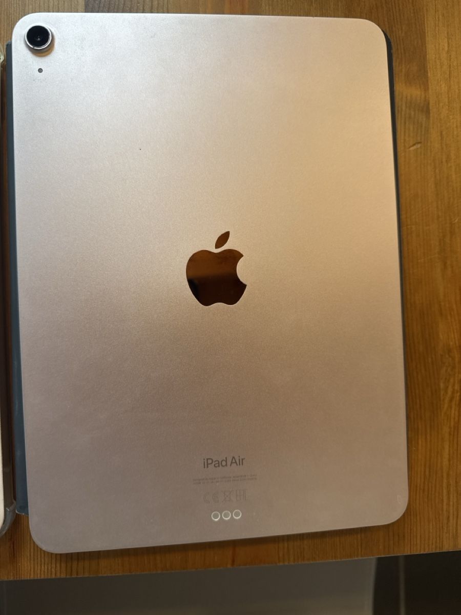 Apple Tablet PC: iPad Air (5. Gen) + Pencil 2. Generation & Magic Keyboard - – Usato da Feuerthalen venduto da SandricH. 3