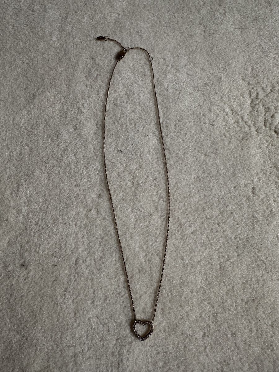 Fossil Catenine: Fossil Halskette Herz mit Strasssteinen – Usato da Buchs AG venduto da Dasmusstduhaben 1