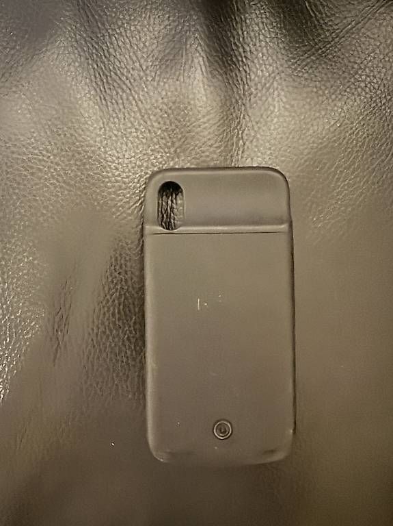 Cover & Protezioni schermo: Power Case  Akku-Handyhülle – Usato da Schlieren venduto da pde_l8td 1