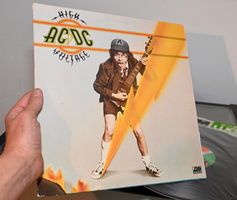 AC/DC – High Voltage repress netherlands LP