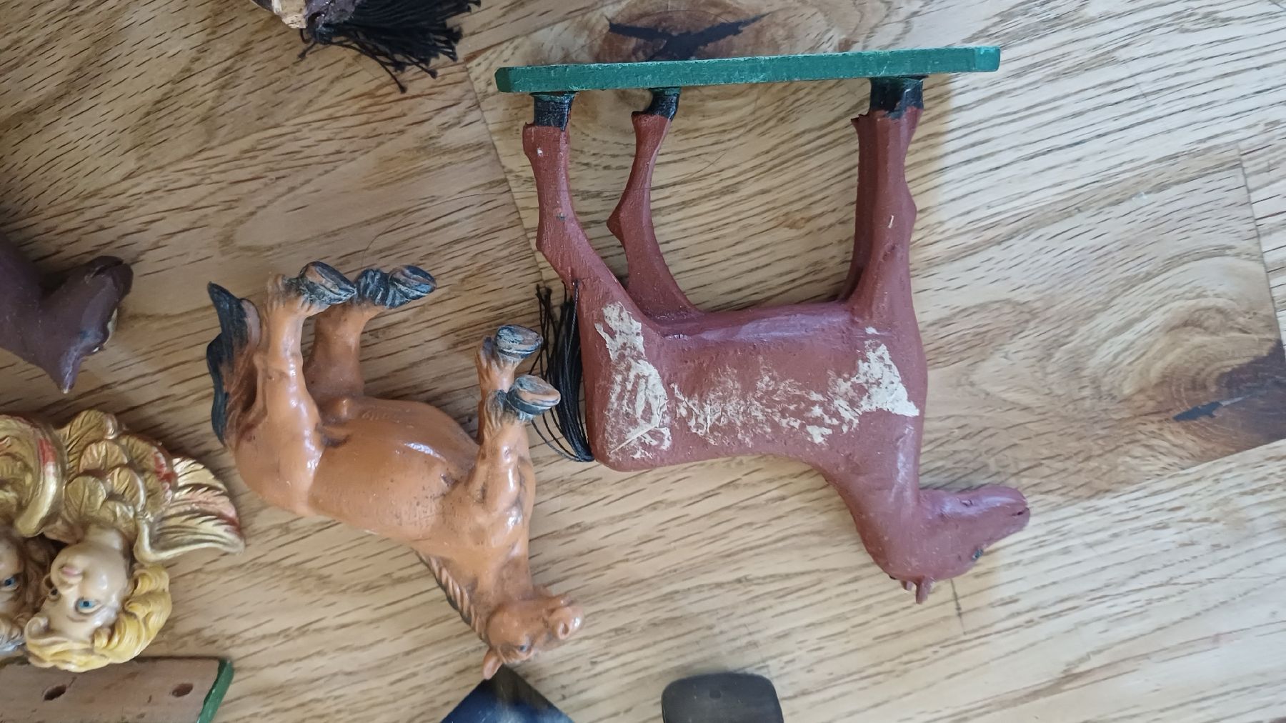 Statuette: Lot Alte Figuren Pferde etc. – Usato da Flawil venduto da Naphtali 1