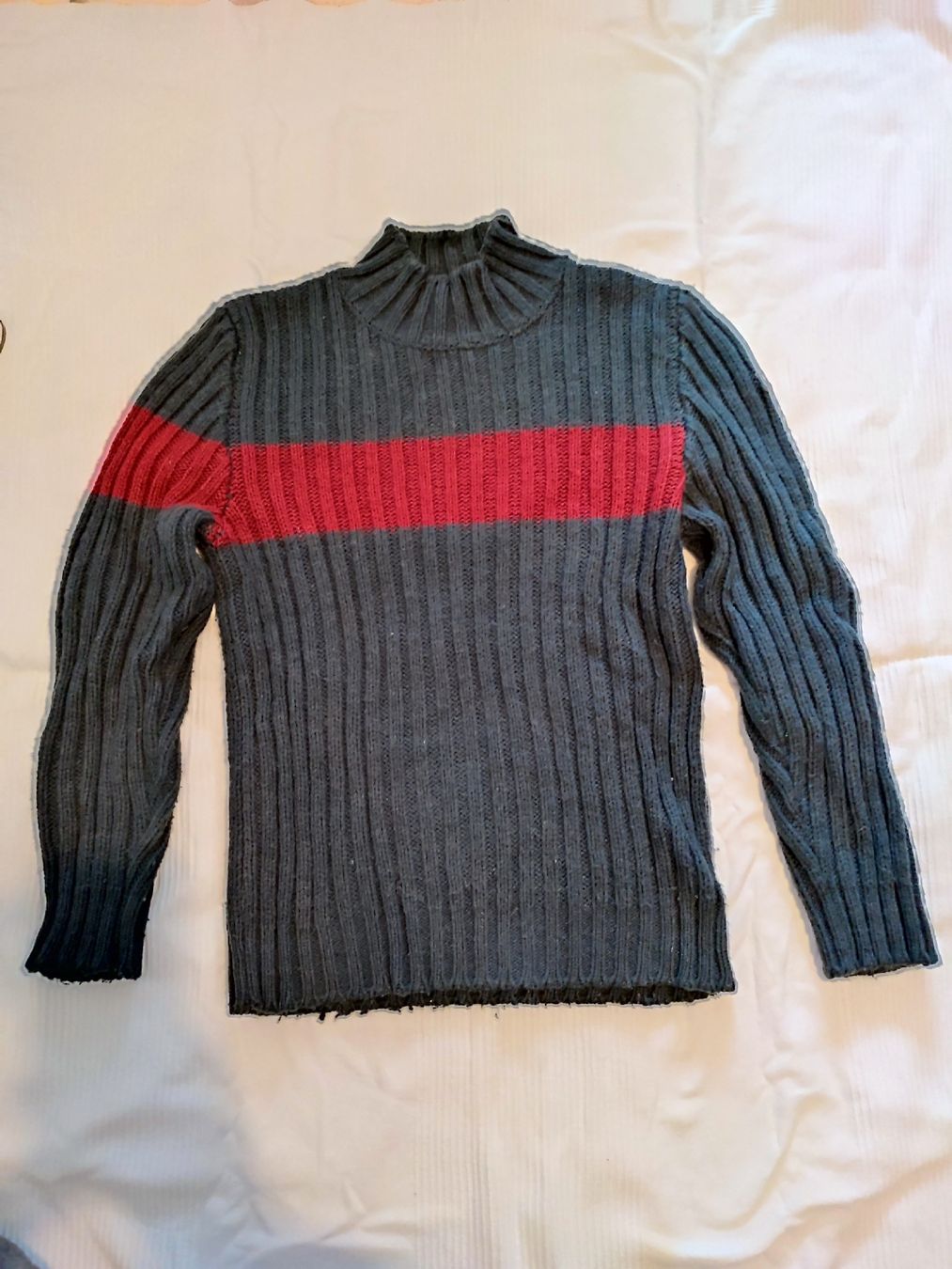Pulls & Sweat-shirts: Pullover – D'occasion à Ascona par Artik3