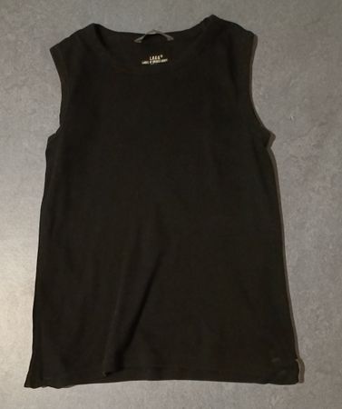 Shirt ärmellos Gr. 146/152 schwarz