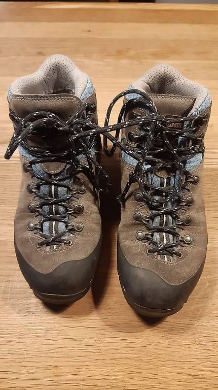 Scarpe da uomo: Chaussures de randonnée Meindl taille 39.5 – Usato da Vessy venduto da manuemonod
