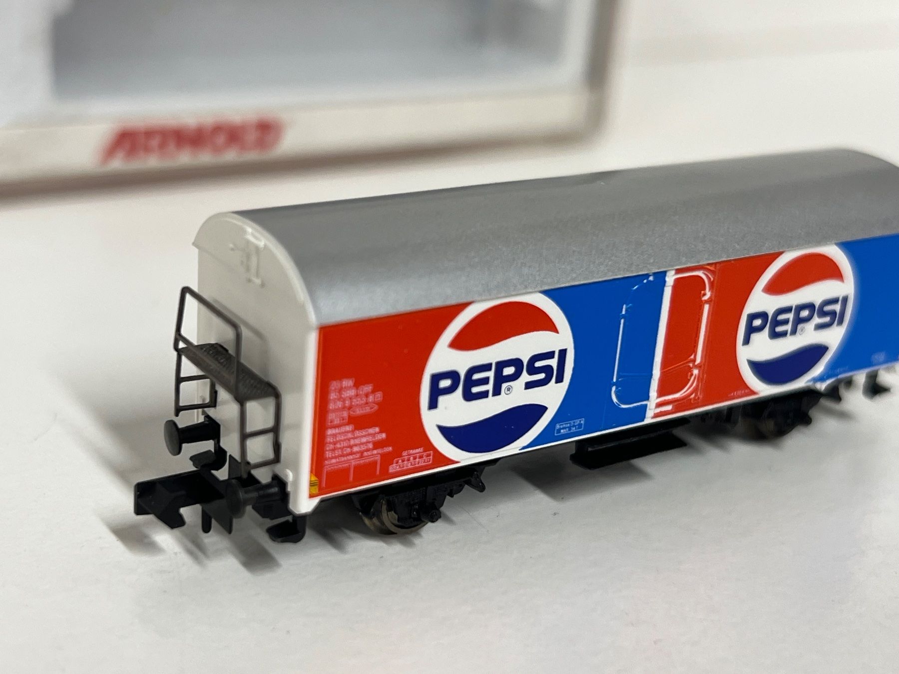 Arnold Modelleisenbahnen: ARNOLD 4553 PEPSI SBB  SPUR N – Gebraucht aus Neuenhof von ludovicco 2