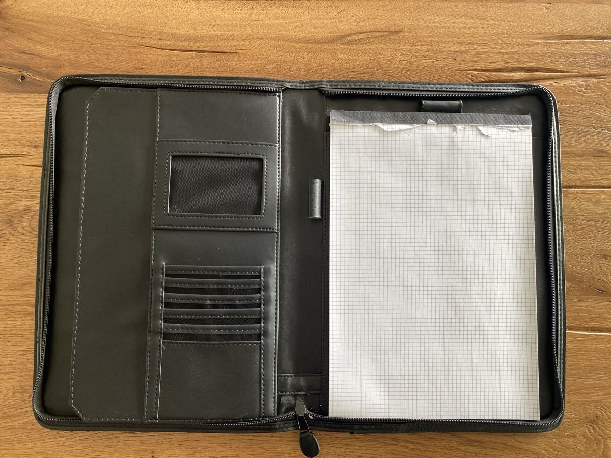 Koffer & Taschen: Ledermappe – Gebraucht aus Birmenstorf AG von BIGD78 1