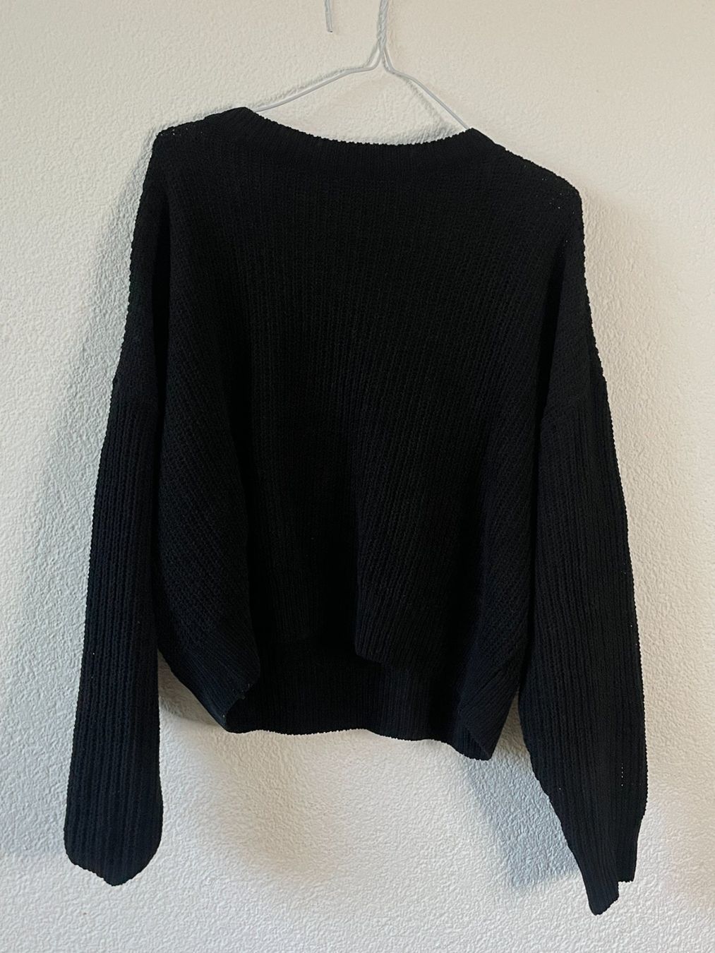 Pulls & Sweat-shirts: schwarzer Pulli – D'occasion à Uster par emm_px8k