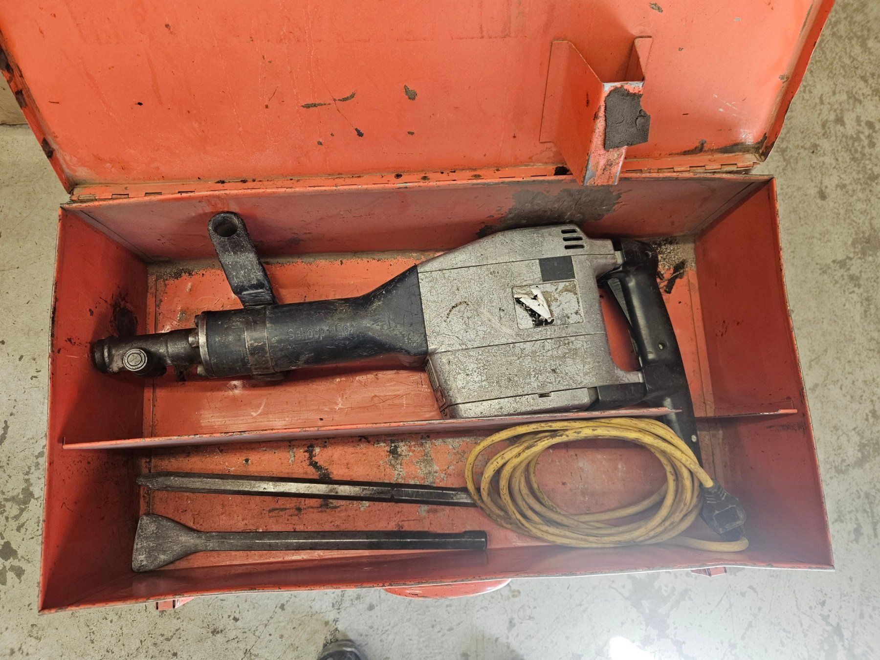Bosch Alle Werkzeuge: Bosch Elektro-Abbruchhammer – Gebraucht aus Ehrendingen von sutifant75