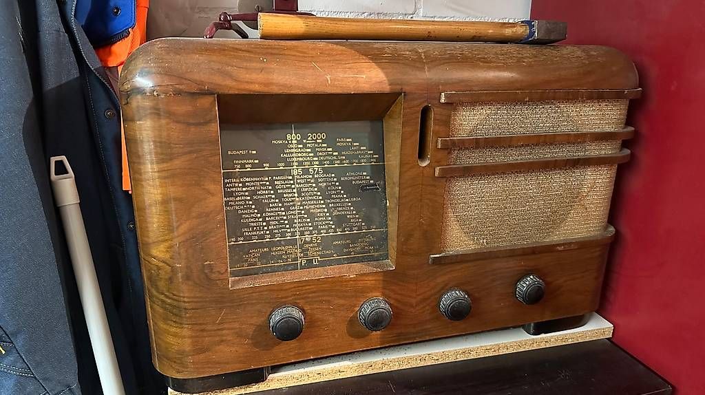 Radios: Alter Röhrenradio – Gebraucht aus Seftigen von hei_2b7t