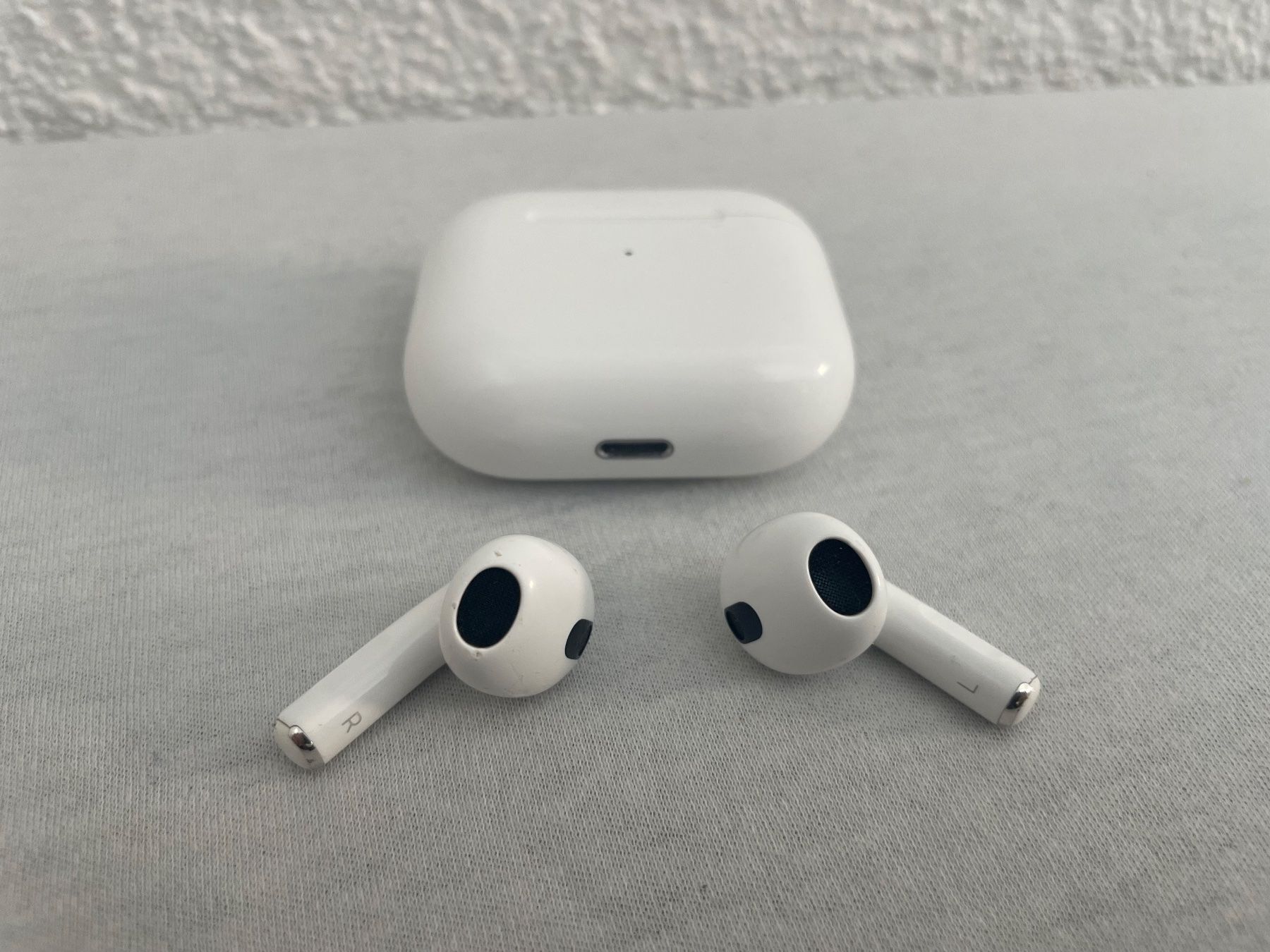 Apple Cuffie: Apple AirPods 3. Generation - Modell A2566, MagSafe – Usato da Zürich venduto da jon2409 3