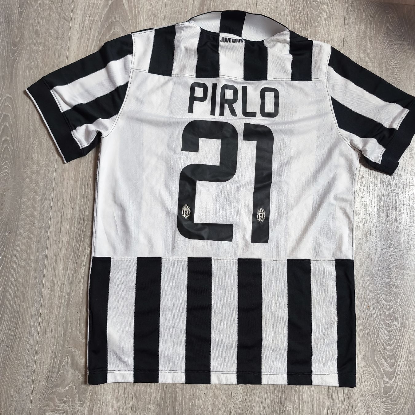 Juventus Canottiere & Pantaloni: Maillot Juventus - Pirlo  – Usato da Montet (Broye) venduto da Mimsoline