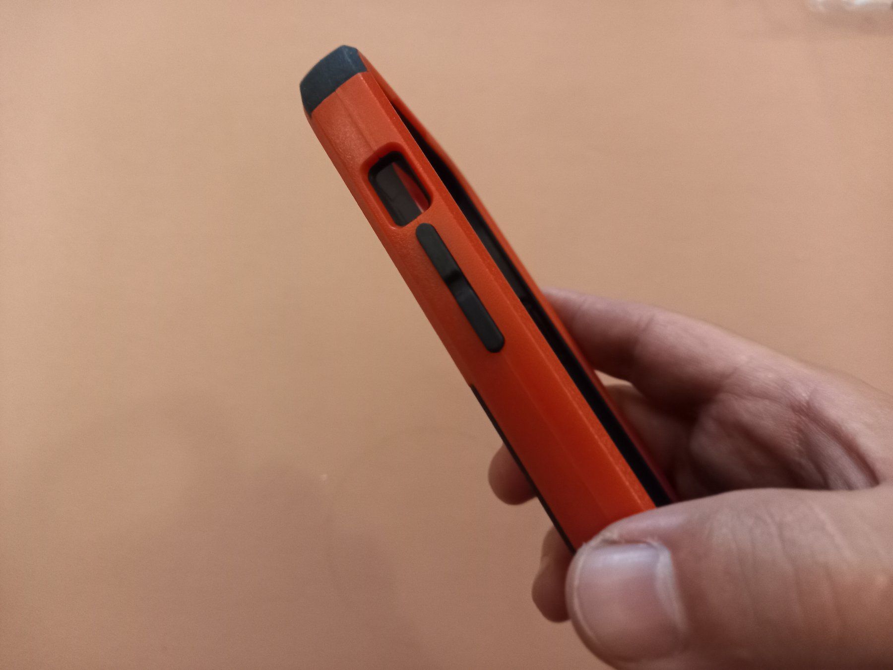 Apple Covers & Schutzfolien: Rot Redial Hülle Case für iPhone 15 – Gebraucht aus Lausanne von KUNKI-DESTOCK 3