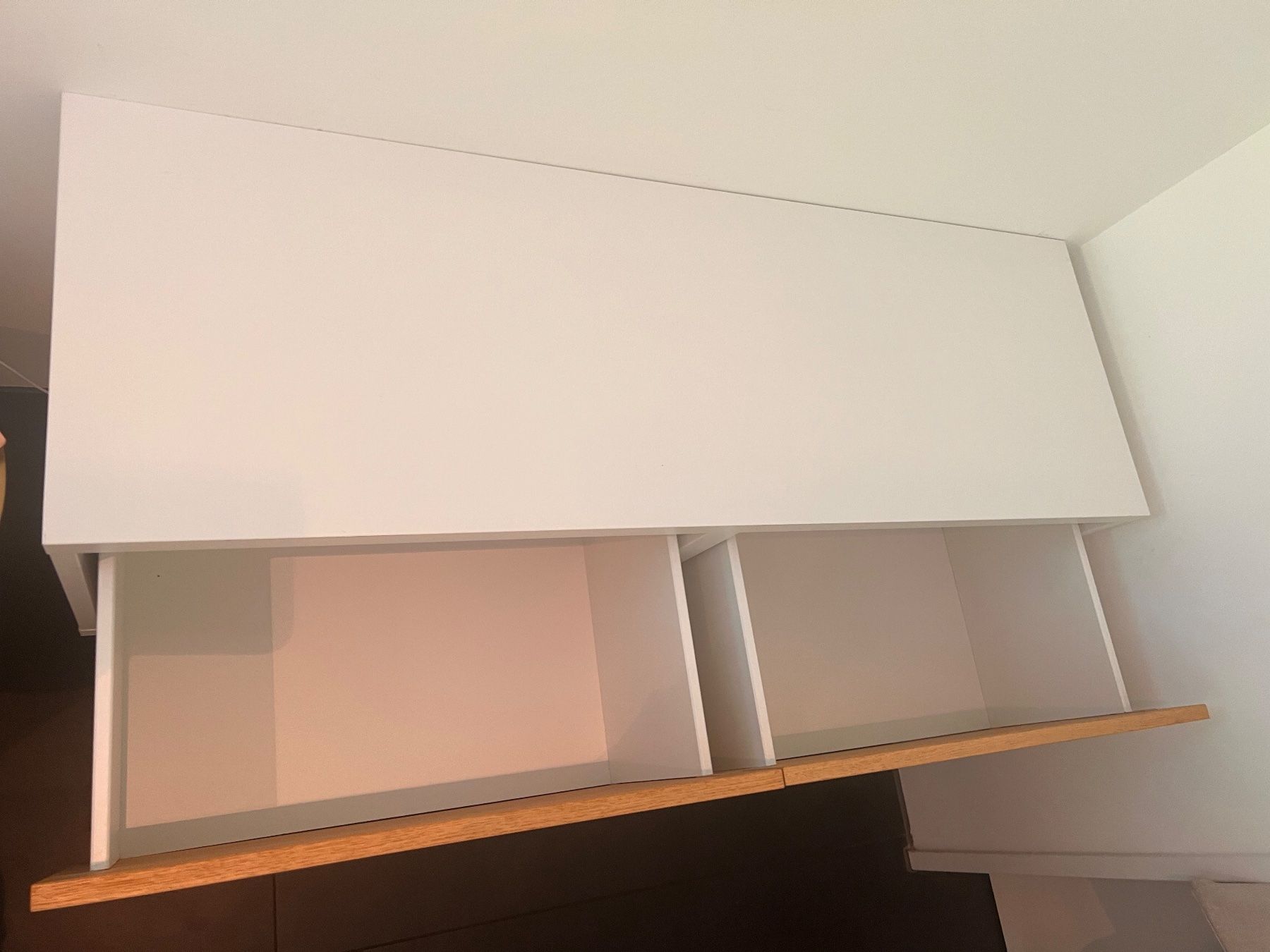 Ikea Cassettiere: Schöne Besta Kommode – Usato da Kriens venduto da SGHomestudios 1