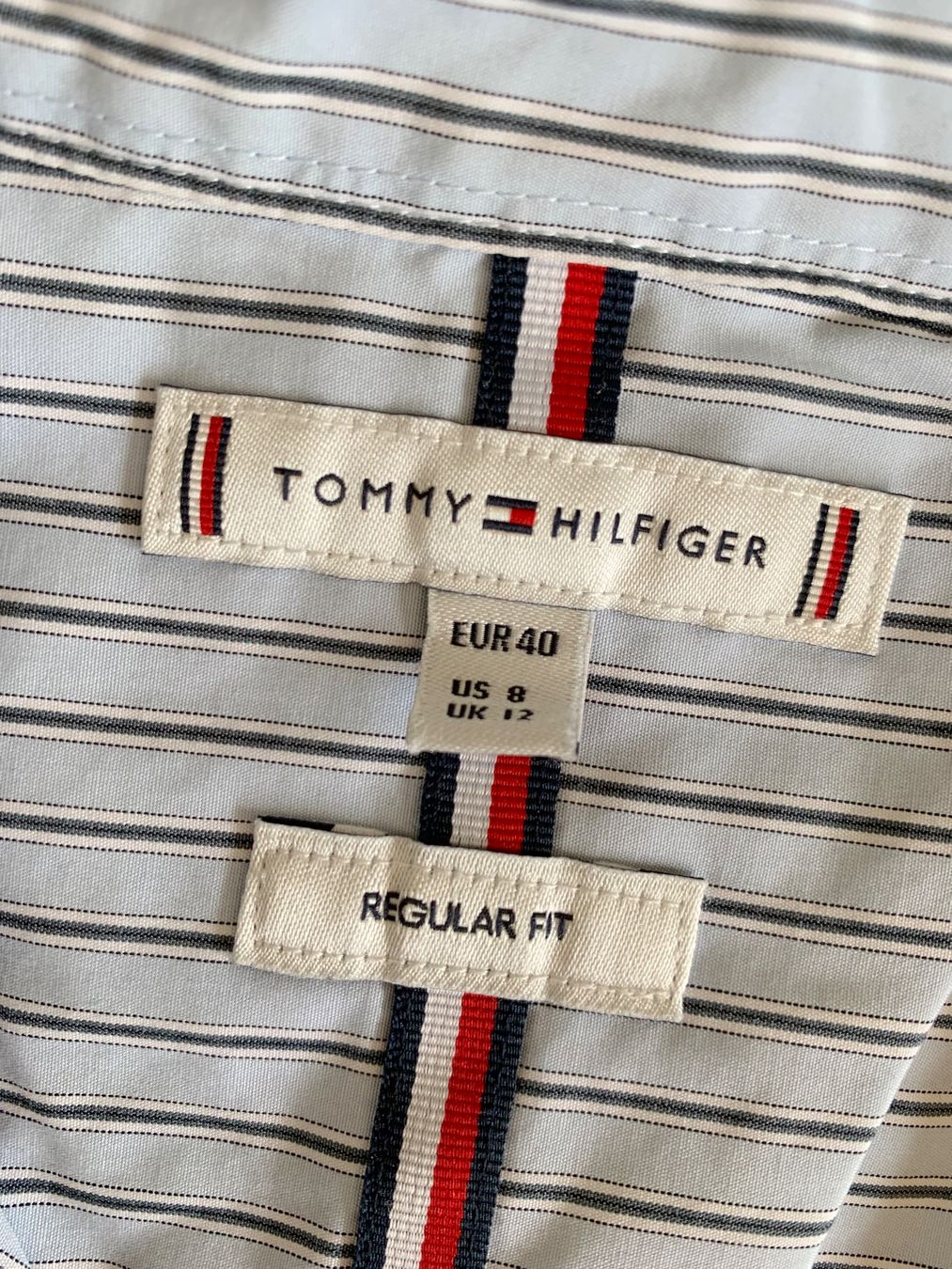Tommy Hilfiger Chemisiers: Tommy Hilfiger Hemd Grösse 40 – D'occasion à Meiringen par Jackwashere 3