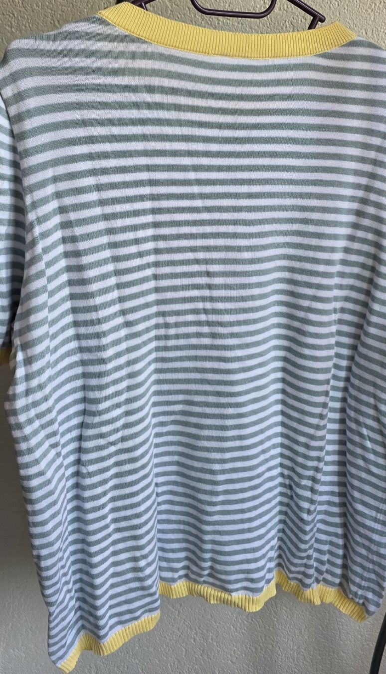 Pullover & Sweatshirts: Pull /Tshirt Manches courtes rayé Taille XL – Gebraucht aus Yverdon-les-Bains von van_dq65 5