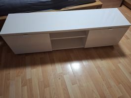 Weisses TV-Möbel