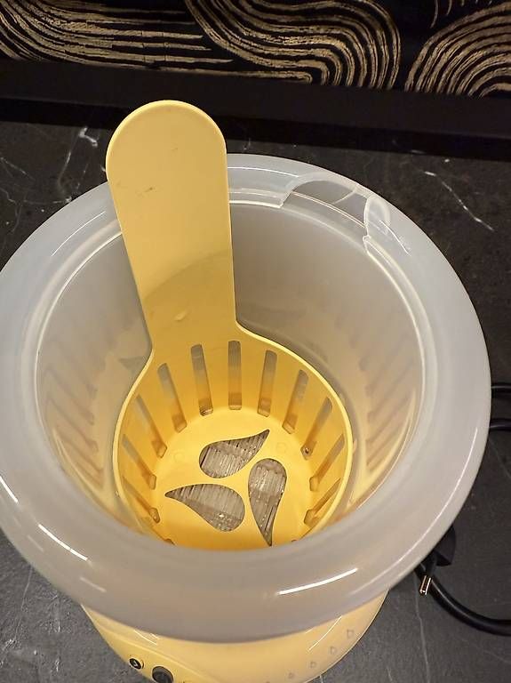 Elettrodomestici da cucina: medela Bottle Warmer – Usato da Lachen SZ venduto da nic_7flt 1