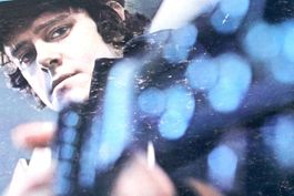 DONOVAN: Catch The Wind