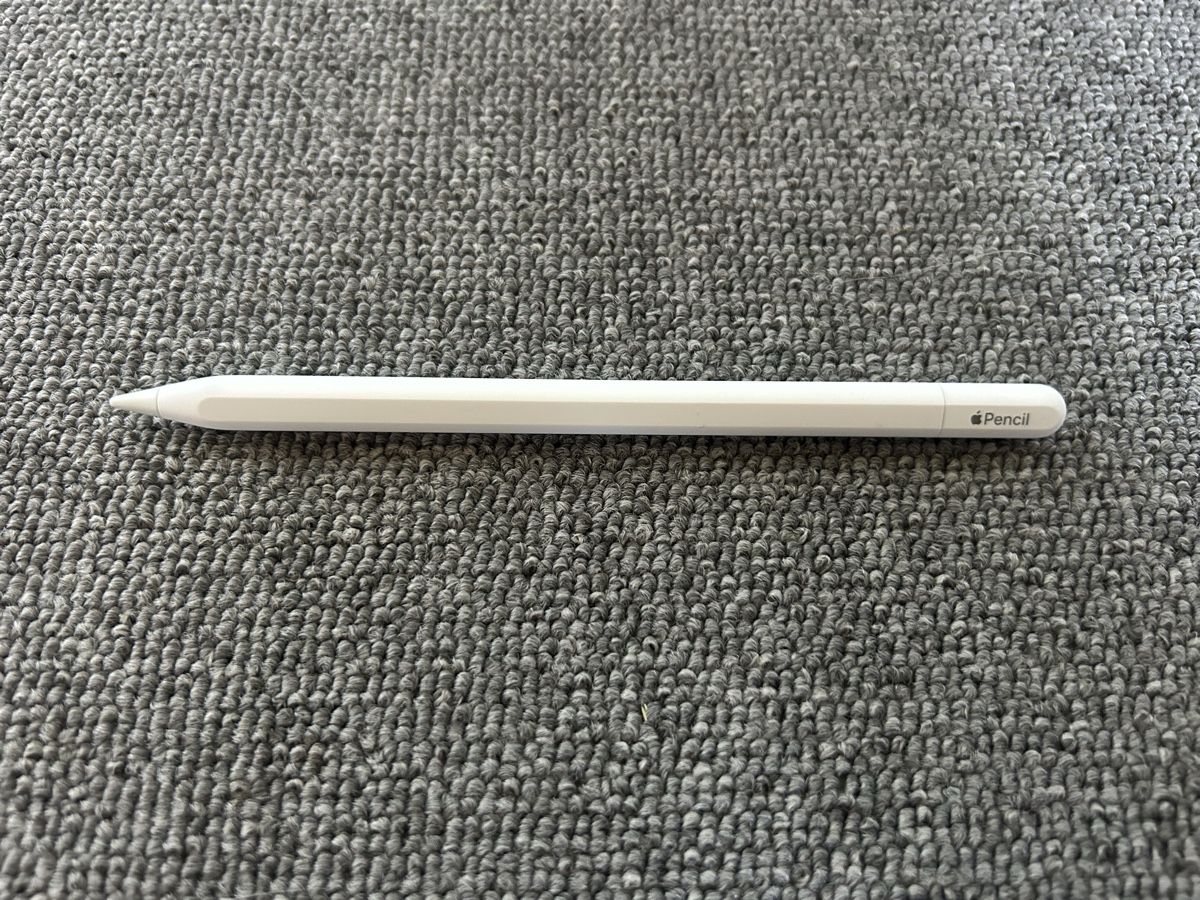Apple Stylos & Marker: Apple Pencil (USB-C) – Neuf (Voir description) à Wollerau par nic_vj8g