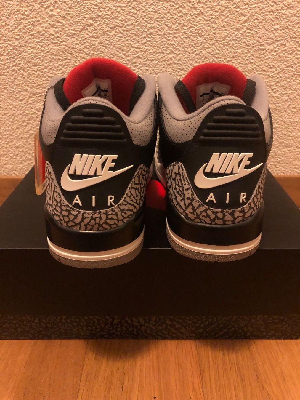 Jordan Herrenschuhe: Nike Air Jordan 3 Black/Cement Gr. 44 – Neu und originalverpackt aus Bern von mic_92ln 2