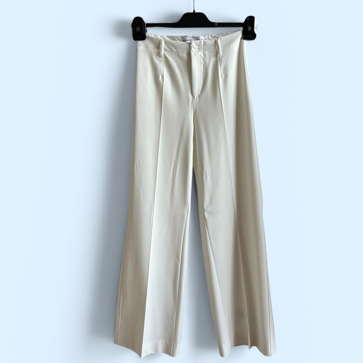 Pantaloni: Leichte gekürzte Stoffhose – Usato da Windisch venduto da dib_k27s