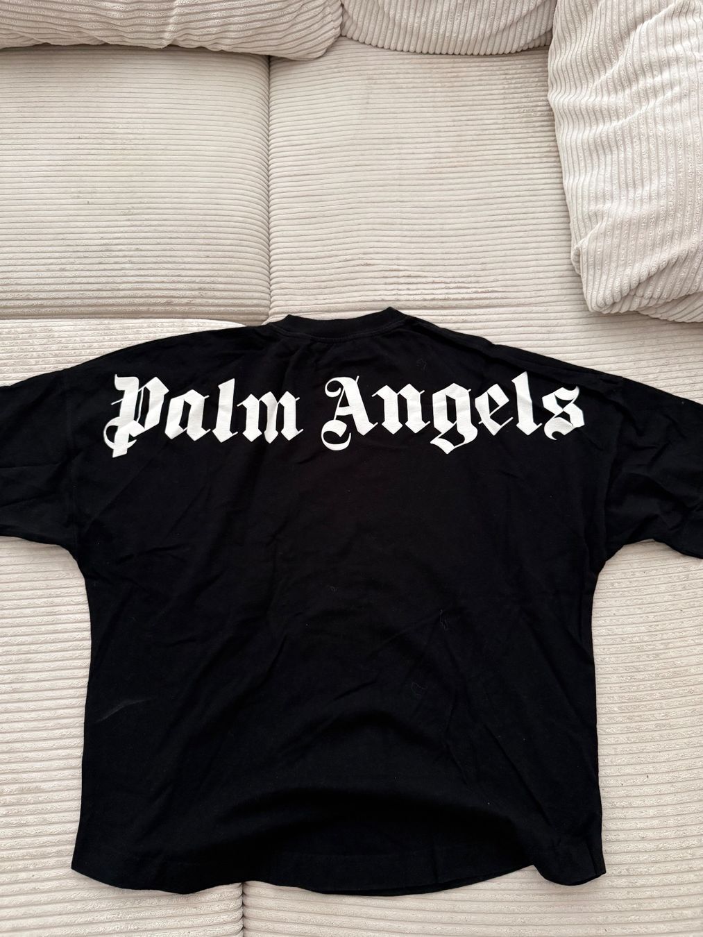 Palm Angels T-Shirts: Palm Angels Oversize T-Shirt – Gebraucht aus Chur von nic_cx7v