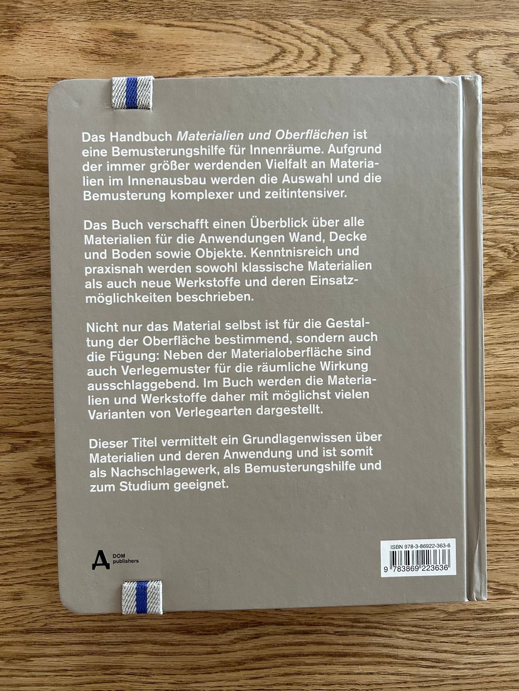 Libri: Materialien und Oberflächen: Handbuch und Planungshilfe – Nuovo (secondo la descrizione) da Riedholz venduto da rebeccas 1