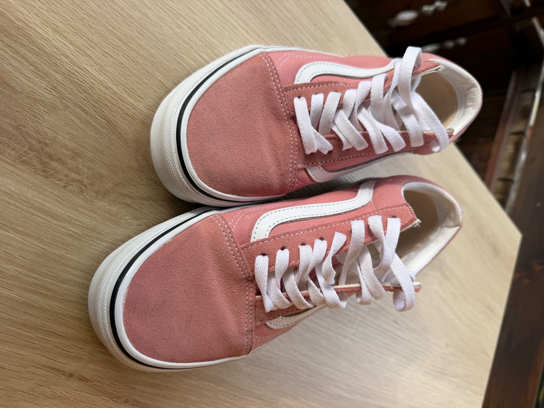 Vans Scarpe da donna: Vans Sneaker Old Skool rosa / Gr 40.5 – Usato da Zermatt venduto da cacador 1