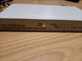 4 Port Router mit USB-Printer Server, gebraucht