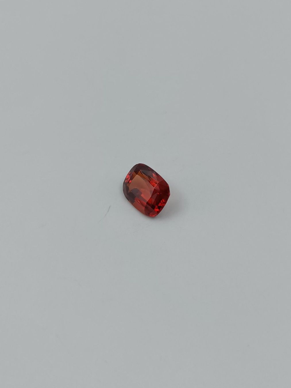 Edelsteine: 1 ORANGE ROTER GRANAT, 8.93 CT. – Gebraucht aus Luzern von EdiGem 5