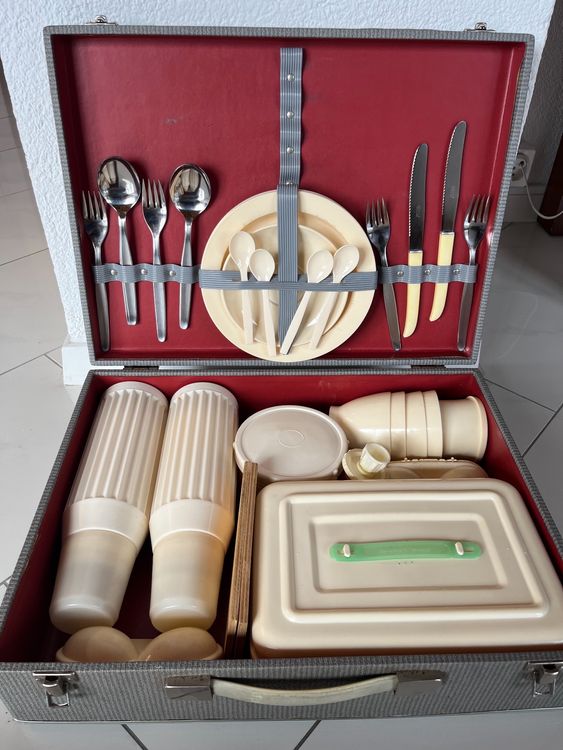 Pick-Nick Set (Vintage) (Gebraucht) in Nunningen für CHF 6 – mit ...
