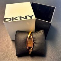 DKNY NY-8439 Damenuhr Roségold  mit Originalbox