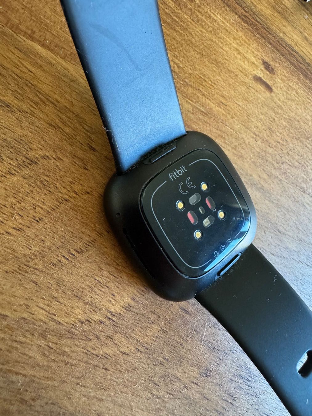 Fitbit Smartwatch: Fitbit Versa 3, schwarz – Gebraucht aus Zürich von eli-rezz 2