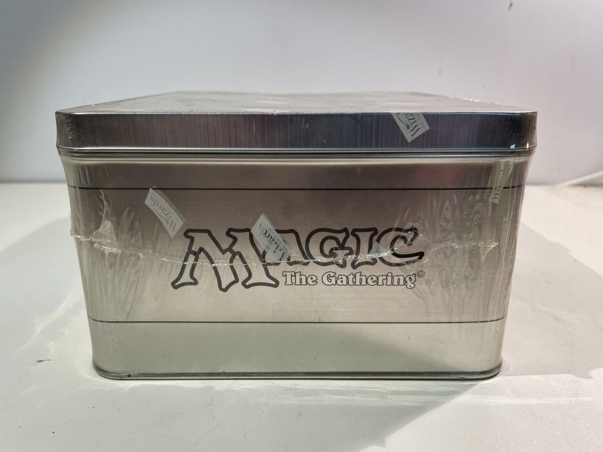 Magic The Gathering Carte collezionabili: Versiegelte Magic: The Gathering Deckmasters Tin Box (SVN11) – Nuovo e nell'imballaggio originale da Künten venduto da Schnaepplihuus 2