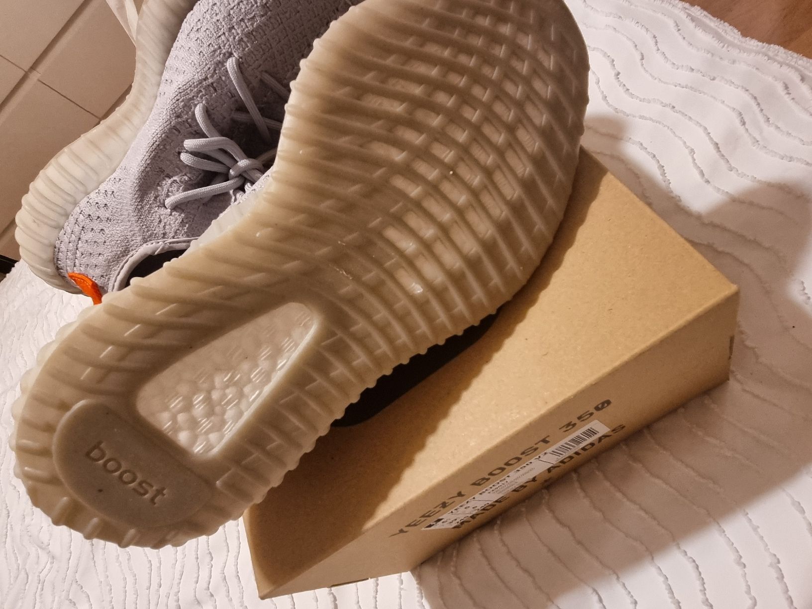 Adidas Scarpe da uomo: Yeezy Boost Gr. 39 3/4 – Nuovo (secondo la descrizione) da Immensee venduto da susana1235 3