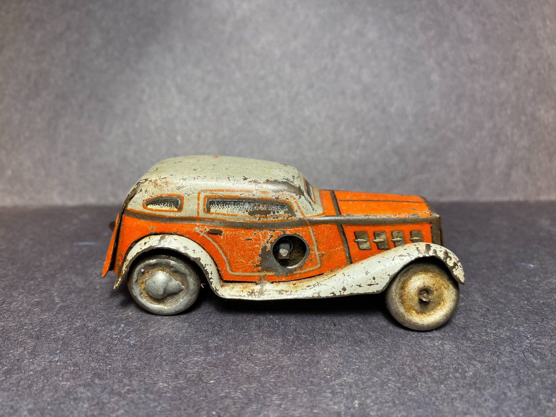 Jouets: Blechauto Oldtimer Vorkrieg – Défectueux à Spiez par Mlandcruiser 4