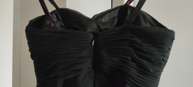 Zalando Robes: Abendkleid – Neuf (Voir description) à Zug par vik_8fdf 1