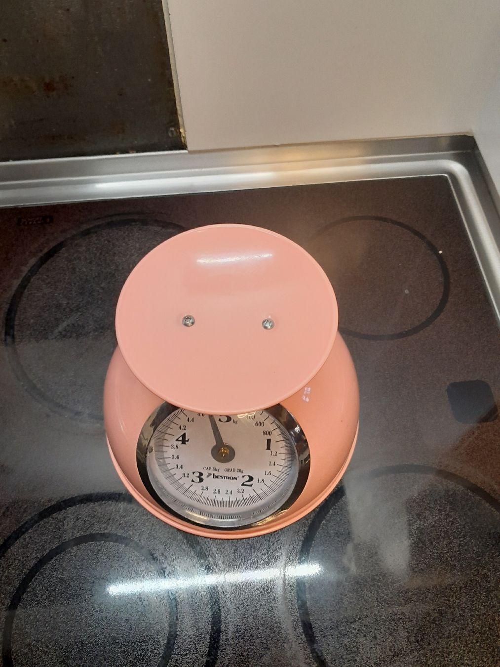 Bilance da cucina: Retro Küchenwaage Bestron, Pink – Usato da Oberneunforn venduto da Urstin 1