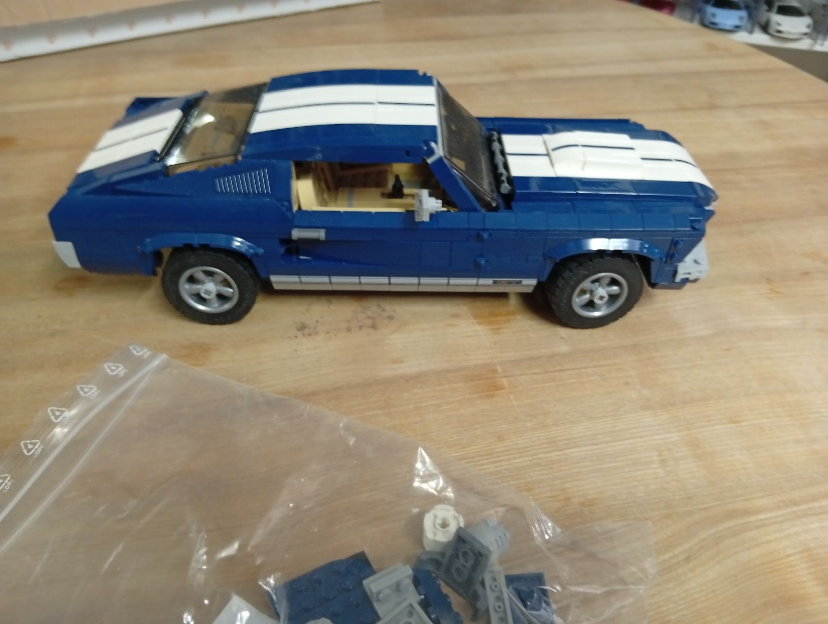 Lego Kit di costruzioni: Lego Creator Ford Mustang 10265 – Usato da Trun venduto da kawak1 6