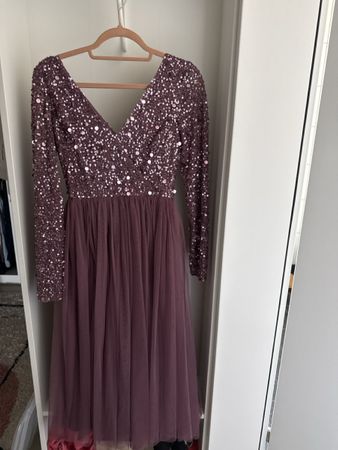 Kleid mit Pailletten und Tüll Gr. 34/XS