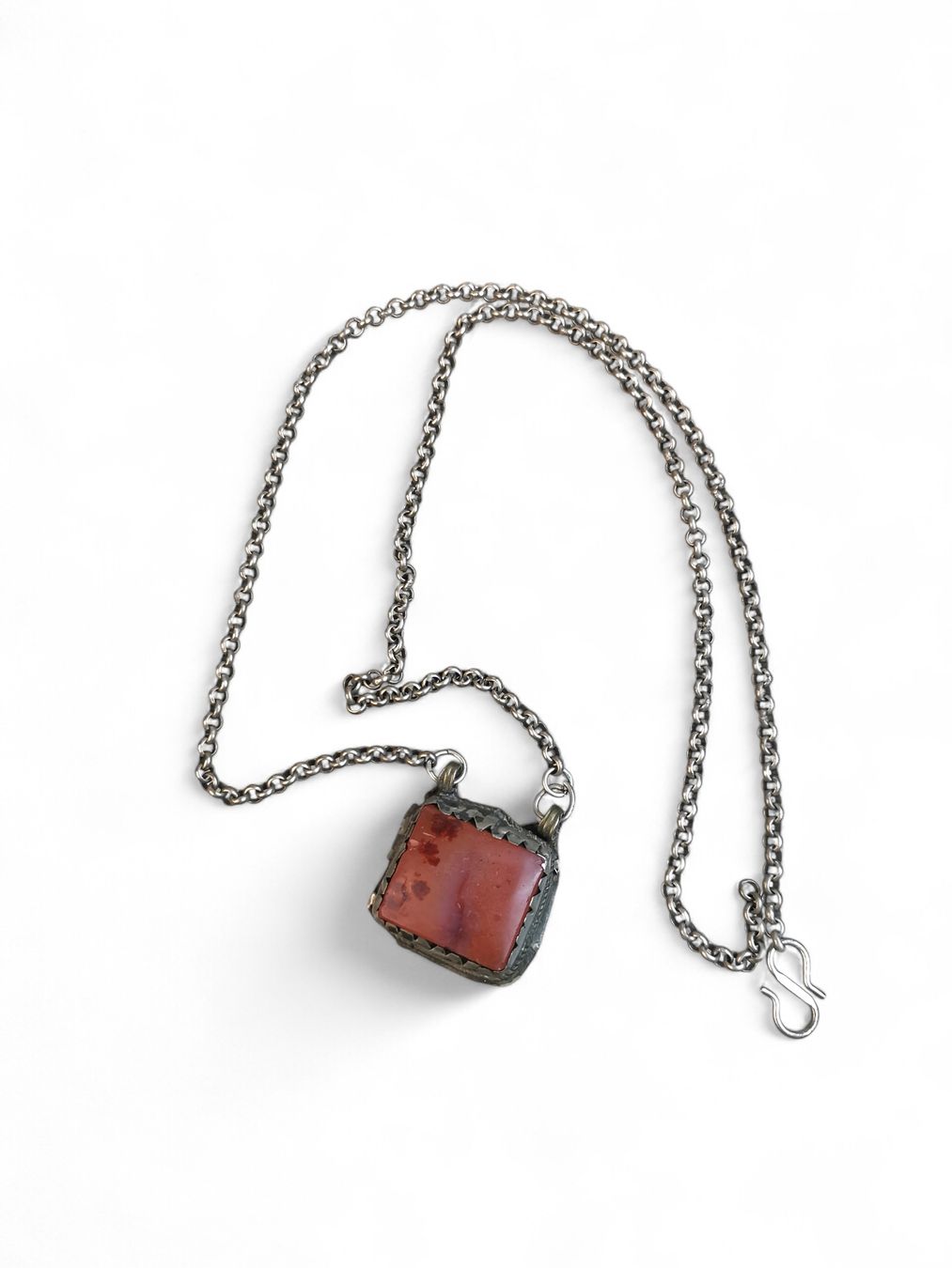 Ketten: Alt Persian Low Silver Carnelian Necklace – Gebraucht aus Erlinsbach SO von Meytalien