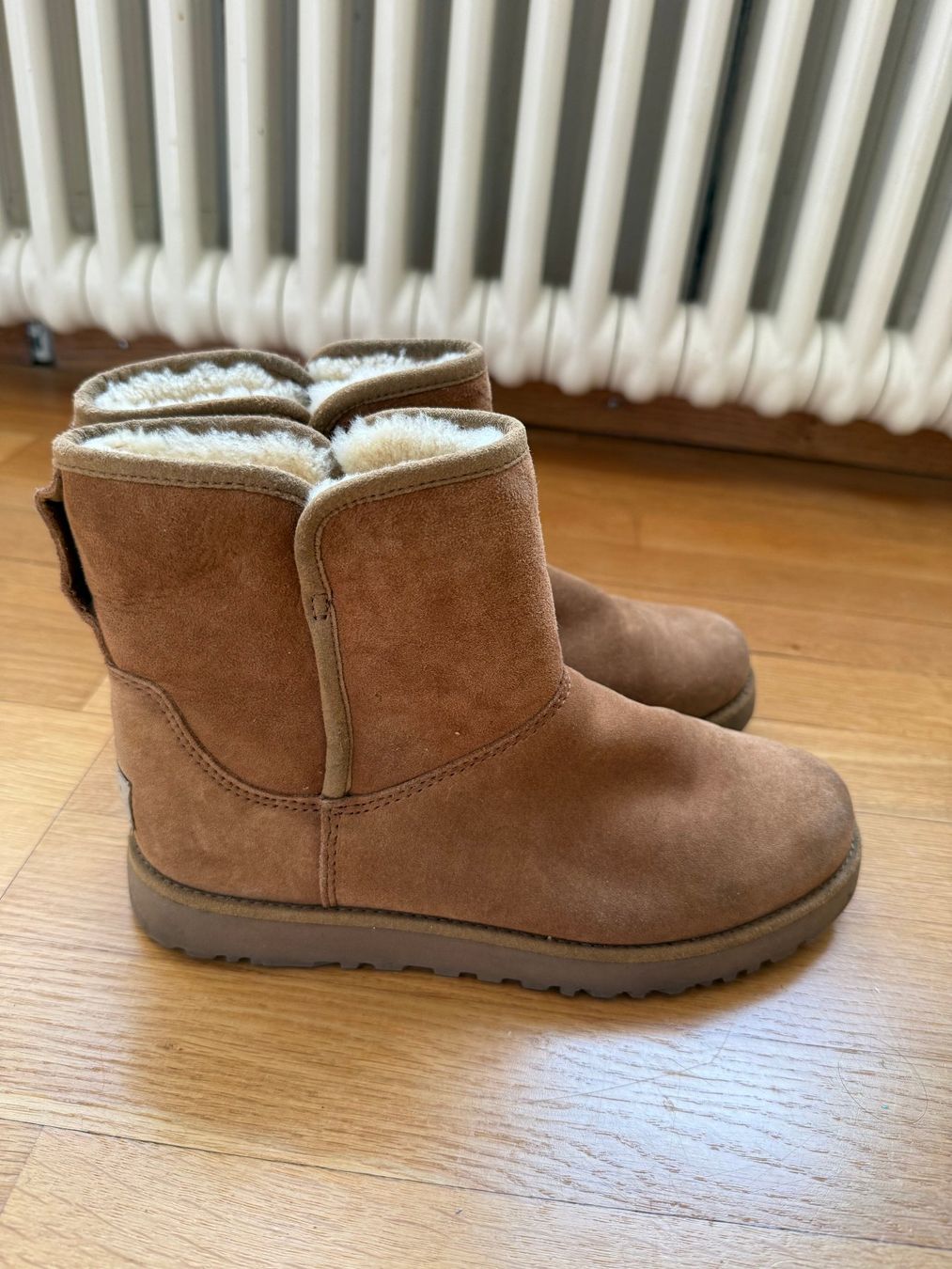 Ugg Scarpe da donna: UGG taille 36 | UGG Grösse 36 – Usato da Zürich venduto da cha_5dgv