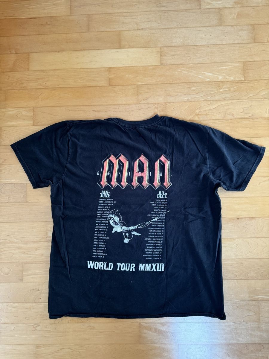 T-Shirts: T-Shirt schwarz mit Aufdruck – Gebraucht aus Maisprach von jokoundklaas