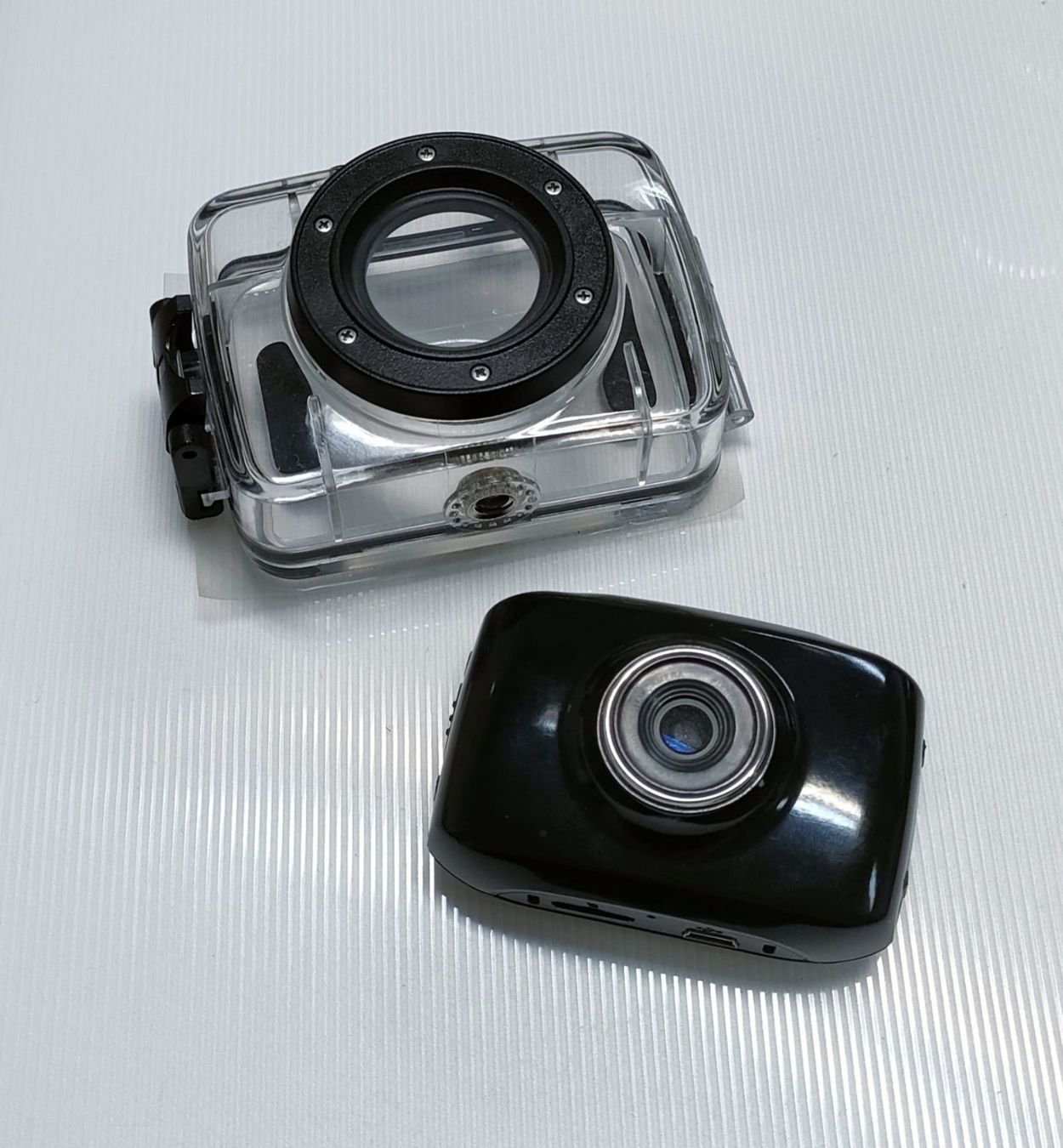 Action Cam: Pyle Sports Mini Camera + 3 Gehäuse – Nuovo e nell'imballaggio originale da Emmenbrücke venduto da SMART-KAUF